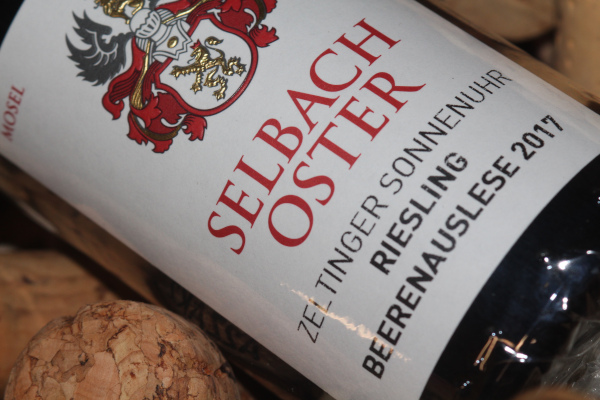 Picture of 2018 Selbach Oster - Zeltinger Sonnenuhr Beerenauslese HALF BOTTLE