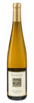 Ravines Dry Riesling bottle