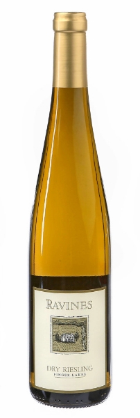 Ravines Dry Riesling bottle