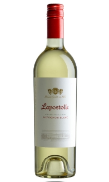 Casa Lapostolle Sauvignon Blanc bottle